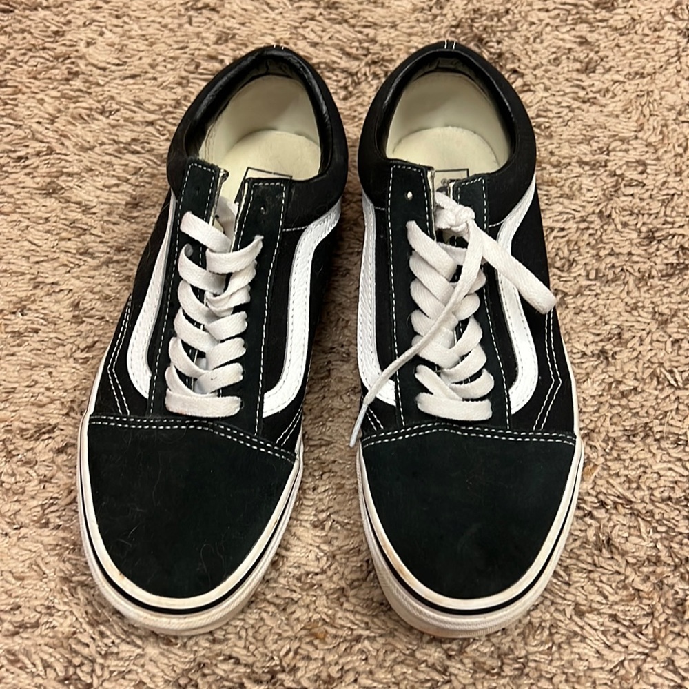 Black Vans Old Skool Sneaker